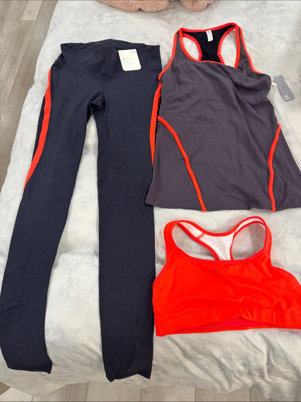 Gap Fit Activewear Set w/Bright Orange Contrast Trim-Leggings, Tank & Sports Bra